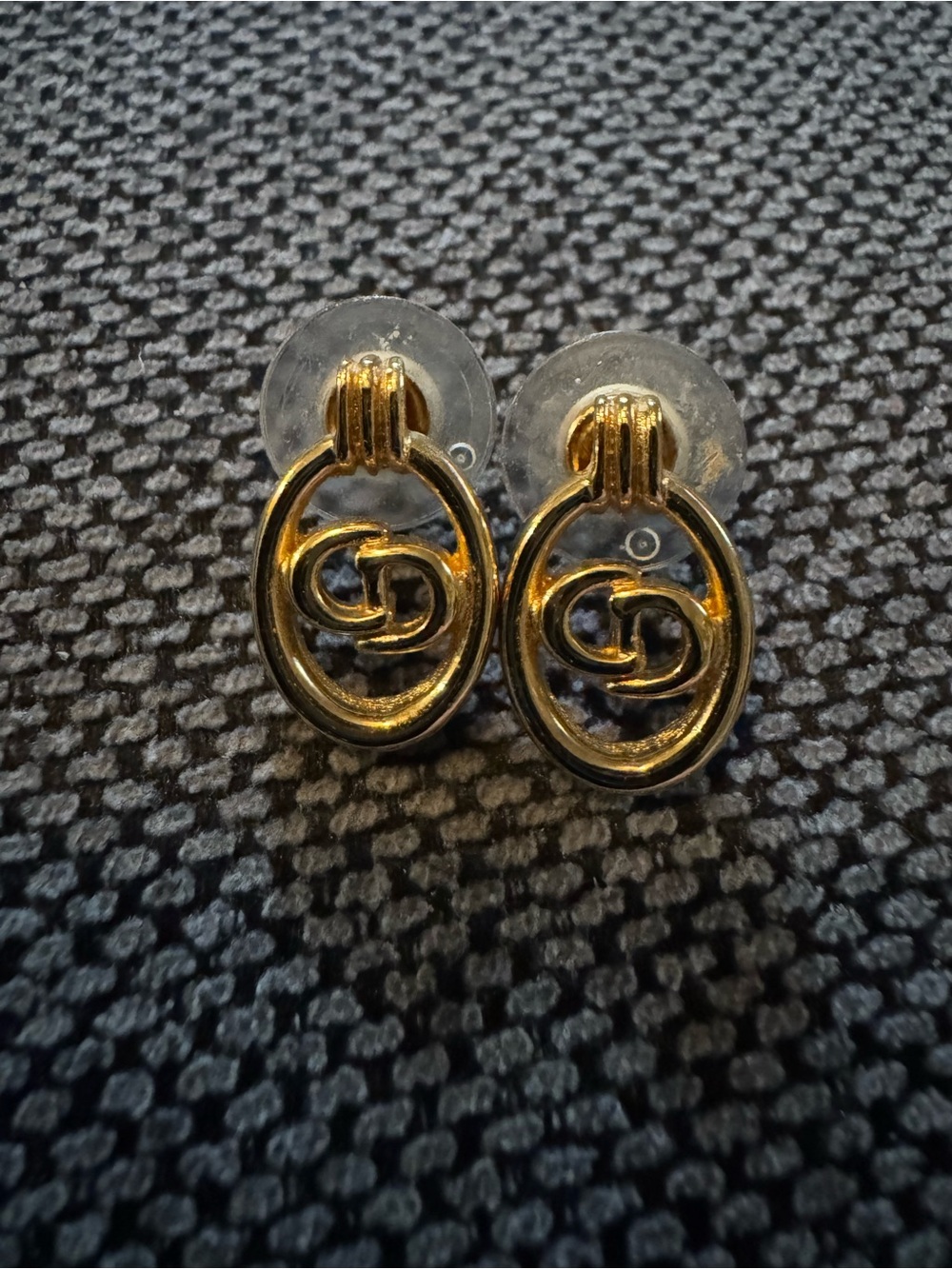 Authentic Dior Gold Oval CD Logo Earrings - Picture 6 of 6